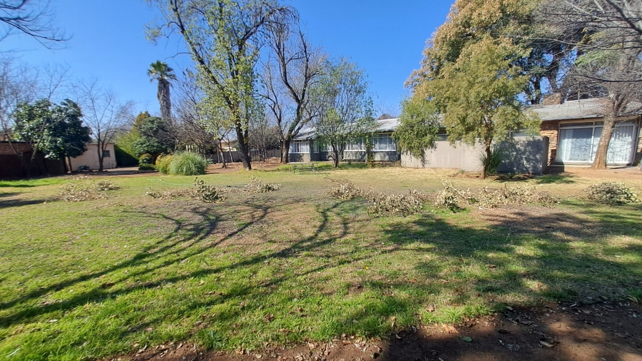 16 Bedroom Property for Sale in Universitas Free State